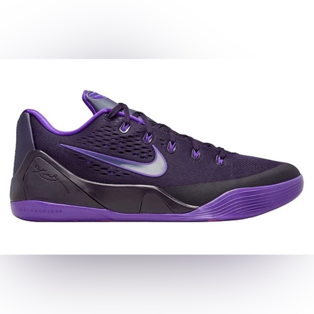 Nike Men’s Purple and Black Low-Top Athletic Sneakers